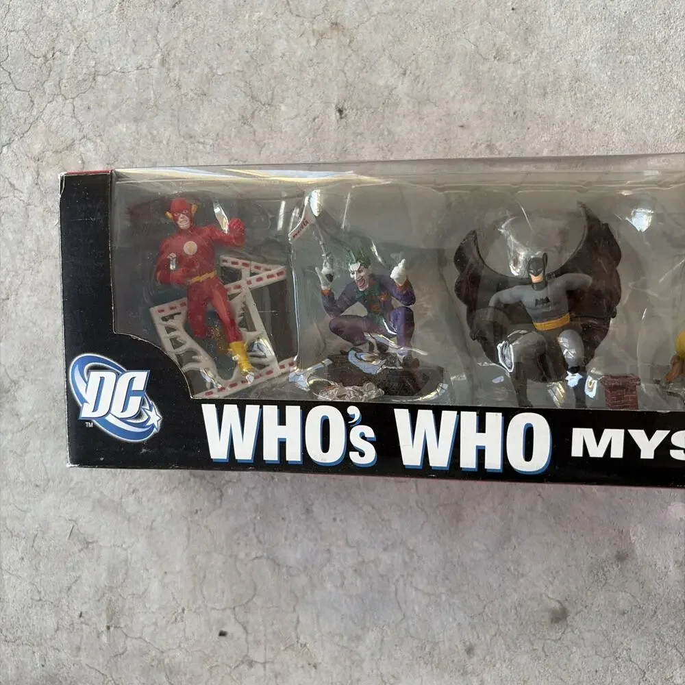 DC Direct WHO'S WHO Mystery Box Series 1 Display Set - 6 Mini-Scenes & Batmobile